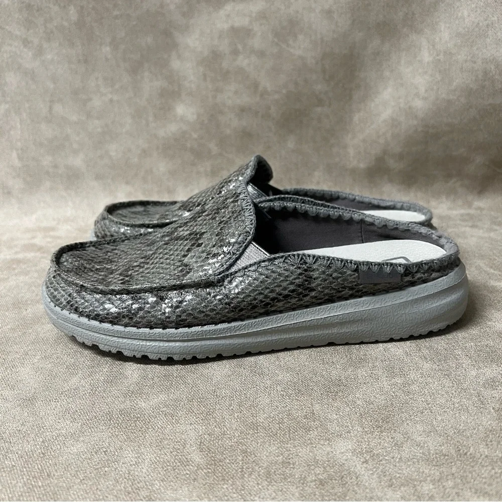 Hey Dude Women’s Size 5 Lexi Grey Snakeskin Slip On Loafer